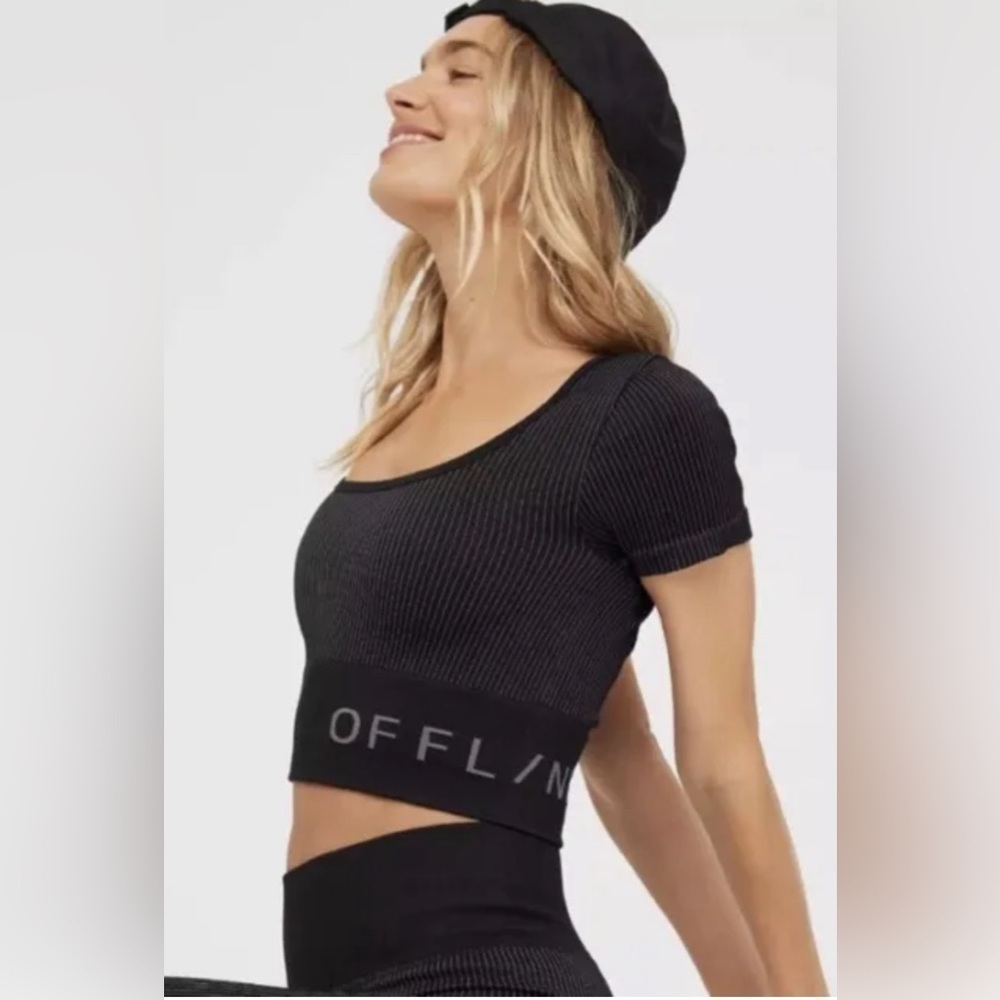 Offline by Aerie fitted crop top size M